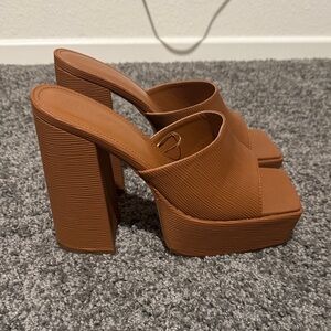 Elegant Tan Platform Sandals